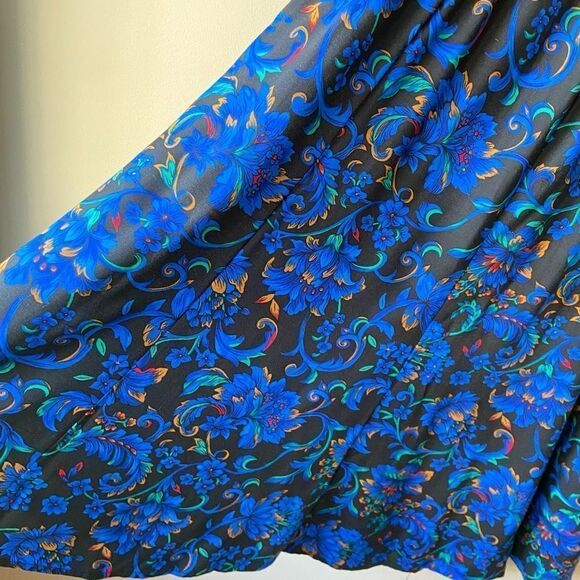 Vintage 80s/90s Liz Baker Essentials Elastic Waist A-Line Six Panel Blue Paisley - Picture 2 of 7